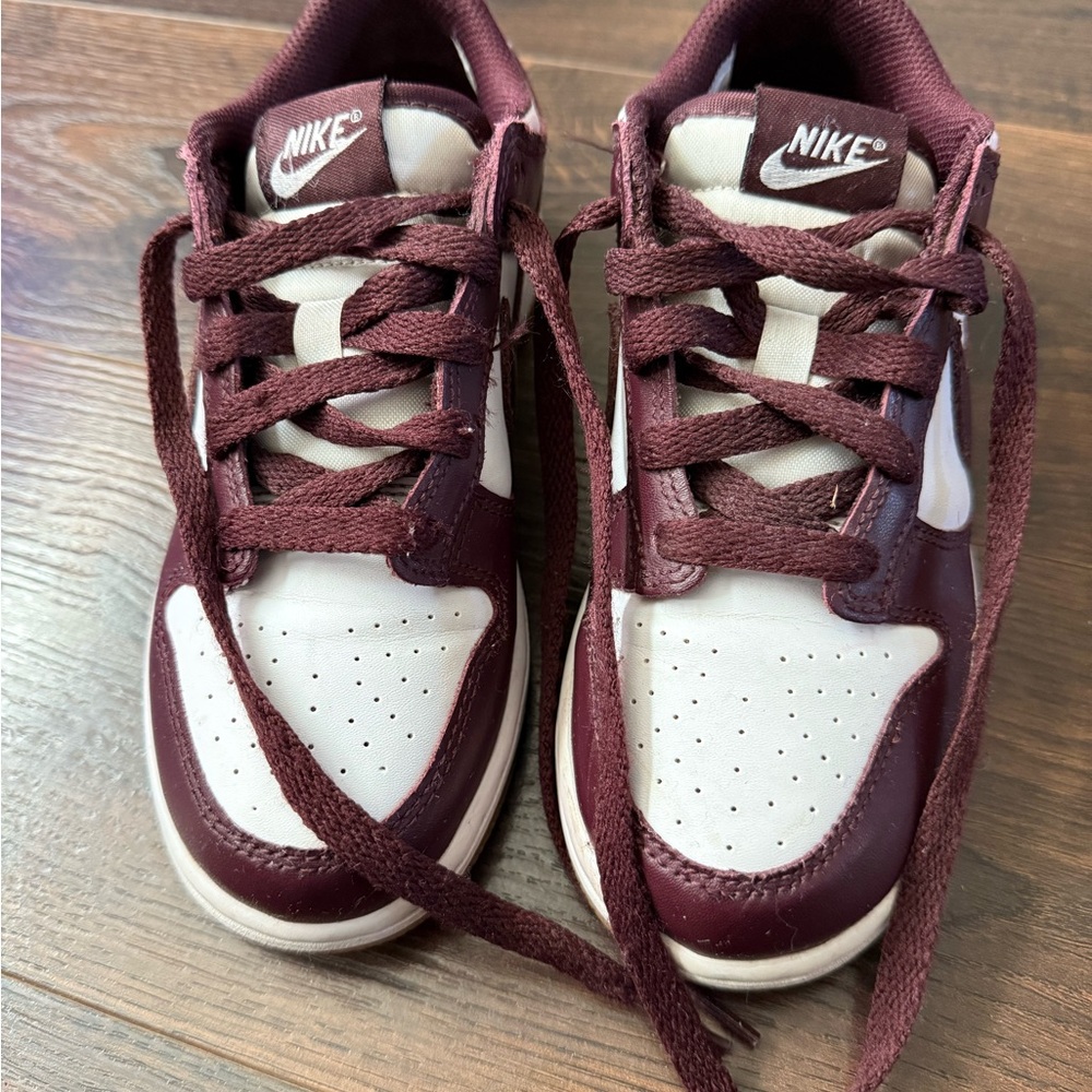 Nike Dunk Low SZ 2Y